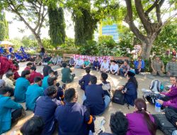 Puluhan Mahasiswa Berdialog dengan Pimpinan DPRD Jateng