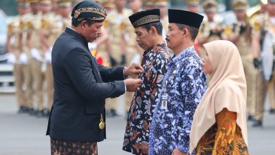 Pemprov Jateng Beri Perhatian 3.043 Guru Tidak Tetap, Honorarium Dijamin Hingga 2026