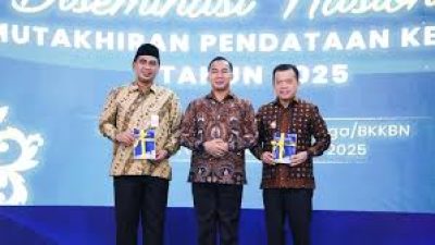 Jateng Boyong Penghargaan Nasional Data Keluarga Terbaik, Tempati Peringkat Tiga Nasional